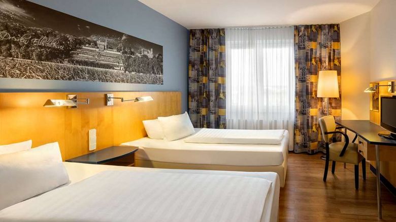 <b>Amedia Dresden Elbpromenade, Trademark Room</b>. Images powered by <a href="https://iceportal.shijigroup.com/" title="IcePortal" target="_blank">IcePortal</a>.