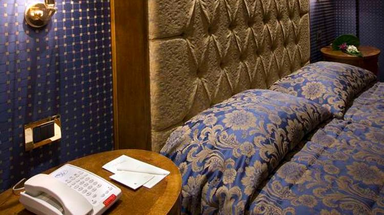 Hotel Homs Suite