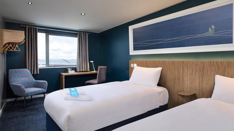Wellingborough Travelodge Room
