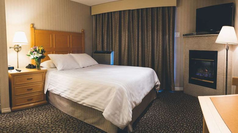 <b>The Pinnacle Hotel Suite</b>. Images powered by <a href="https://iceportal.shijigroup.com/" title="IcePortal" target="_blank">IcePortal</a>.