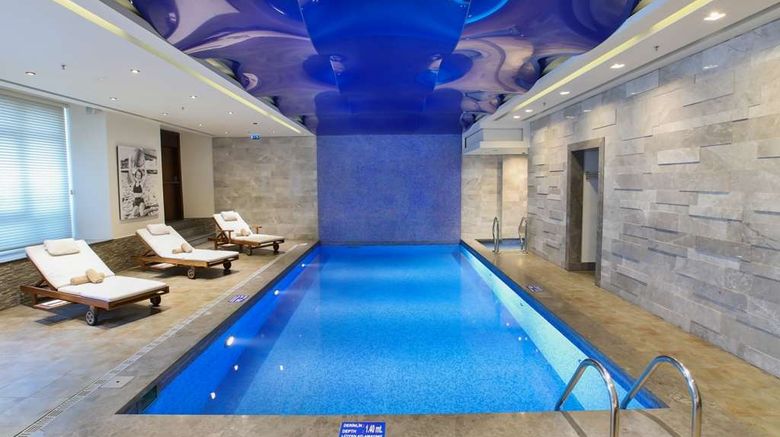 <b>Pera Palace Hotel Pool</b>. Images powered by <a href="https://iceportal.shijigroup.com/" title="IcePortal" target="_blank">IcePortal</a>.