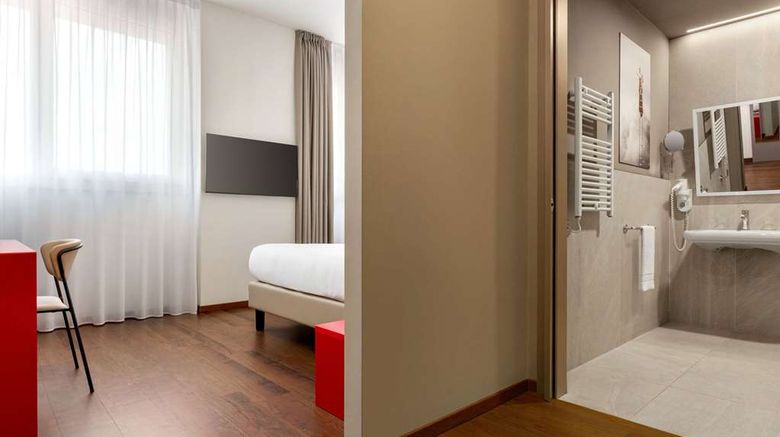 <b>Amedia Mailand, TC by Wyndham Room</b>. Images powered by <a href="https://iceportal.shijigroup.com/" title="IcePortal" target="_blank">IcePortal</a>.