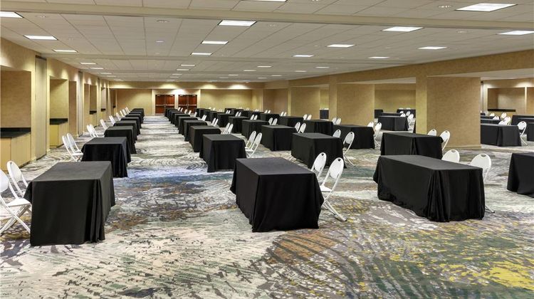 Courtland Grand Trademark Coll Wyndham Meeting