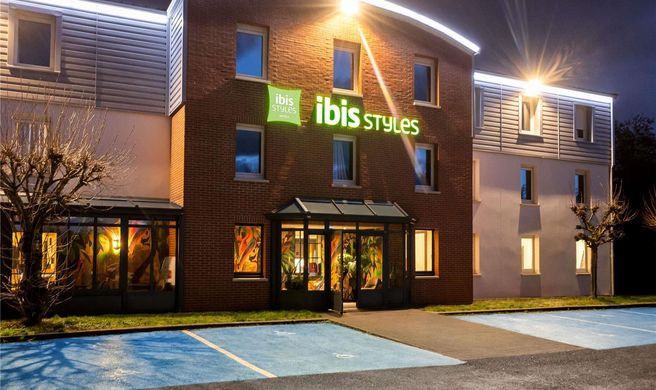 ibis Styles Saint-Quentin Exterior