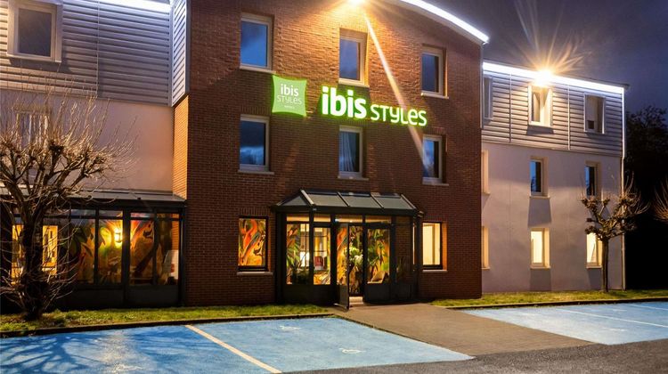 ibis Styles Saint-Quentin Exterior