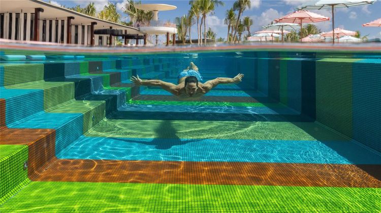 SO/ Maldives Pool