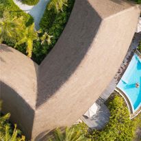 SO/ Maldives