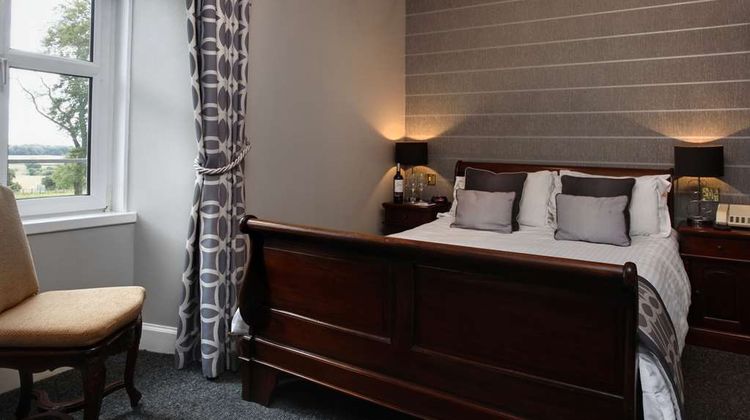 Dryfesdale Hotel BW Signature Collection Room