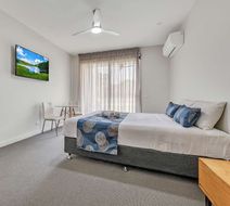 Comfort Suites Clubarham Golf Resort Room