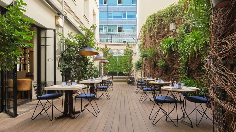 <b>Only YOU Boutique Hotel Madrid Restaurant</b>. Images powered by <a href="https://iceportal.shijigroup.com/" title="IcePortal" target="_blank">IcePortal</a>.