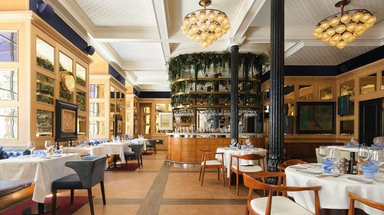 <b>Only YOU Boutique Hotel Madrid Restaurant</b>. Images powered by <a href="https://iceportal.shijigroup.com/" title="IcePortal" target="_blank">IcePortal</a>.