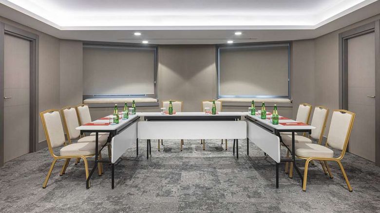<b>Ramada Plaza by Wyndham Batumi Meeting</b>. Images powered by <a href="https://iceportal.shijigroup.com/" title="IcePortal" target="_blank">IcePortal</a>.