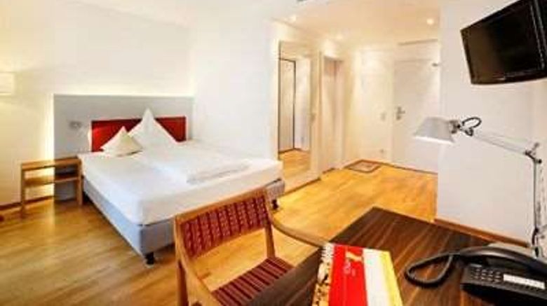 <b>Akzent Hotel Hirsch Room</b>. Images powered by <a href="https://iceportal.shijigroup.com/" title="IcePortal" target="_blank">IcePortal</a>.