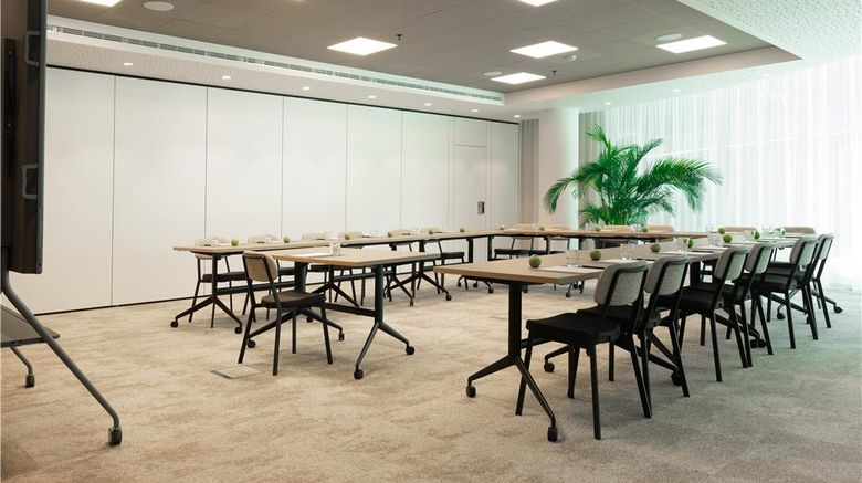 <b>Hilton Garden Inn Brussels Airport Meeting</b>. Images powered by <a href="https://iceportal.shijigroup.com/" title="IcePortal" target="_blank">IcePortal</a>.