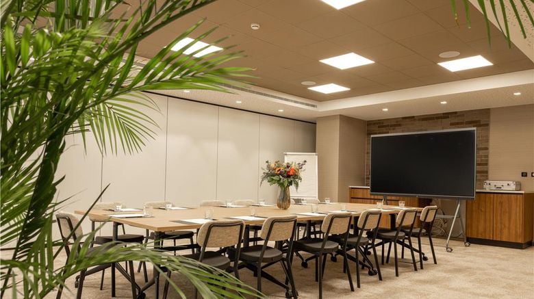 <b>Hilton Garden Inn Brussels Airport Meeting</b>. Images powered by <a href="https://iceportal.shijigroup.com/" title="IcePortal" target="_blank">IcePortal</a>.