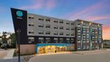 Tru by Hilton Lincoln East Exterior