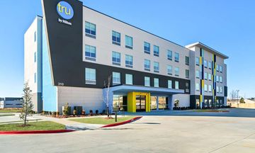 Tru by Hilton Rogers Bentonville