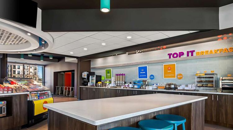 Tru by Hilton Rogers Bentonville Restaurant