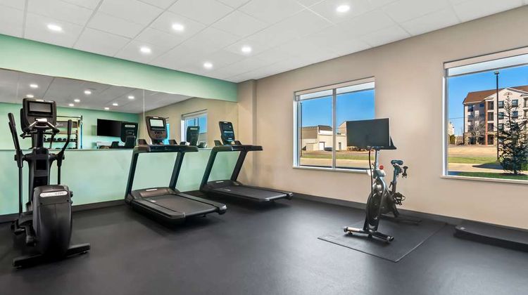Tru by Hilton Rogers Bentonville Health
