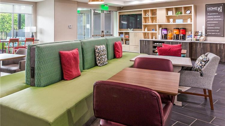 Home2 Suites by Hilton Arlington West Lobby