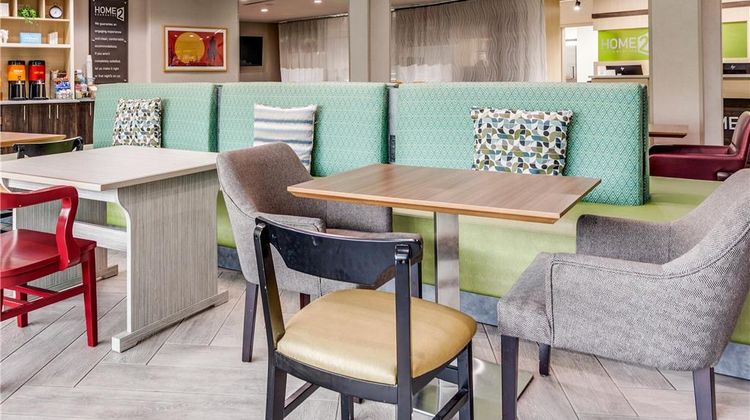 Home2 Suites by Hilton Arlington West Lobby