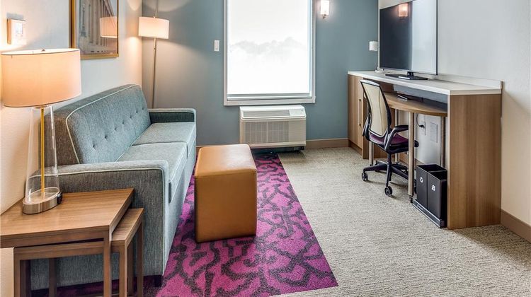 Home2 Suites by Hilton Arlington West Room