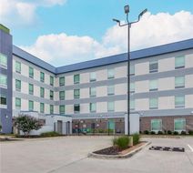 Home2 Suites by Hilton Arlington West Exterior