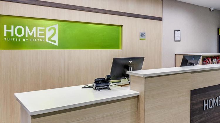 Home2 Suites by Hilton Arlington West Lobby
