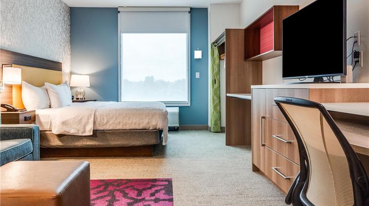 Home2 Suites by Hilton Arlington West Room