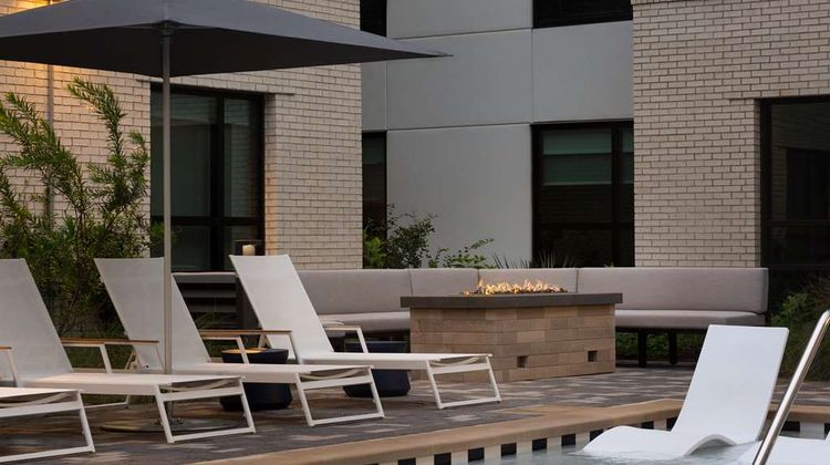 Hampton Inn by Hilton Austin East Side Exterior