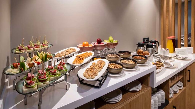 <b>Hampton by Hilton Istanbul Sirkeci Meeting</b>. Images powered by <a href="https://iceportal.shijigroup.com/" title="IcePortal" target="_blank">IcePortal</a>.