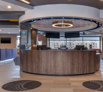 Tru by Hilton Lexington Hamburg Lobby