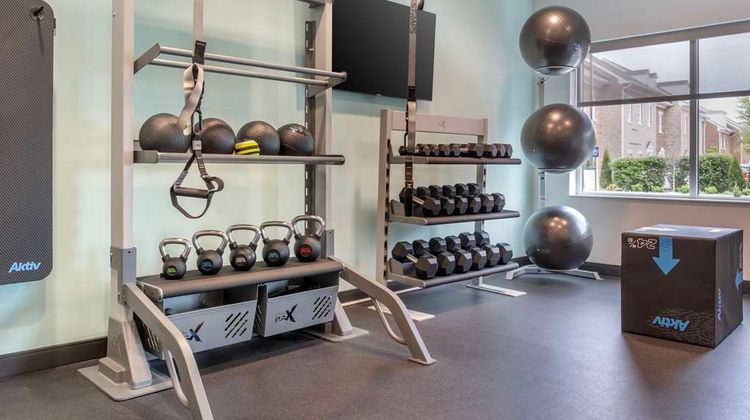 Tru by Hilton Lexington Hamburg Health