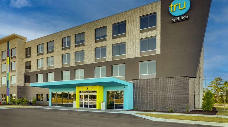 <b>Tru by Hilton Leland Wilmington Exterior</b>. Images powered by <a href="https://iceportal.shijigroup.com/" title="IcePortal" target="_blank">IcePortal</a>.
