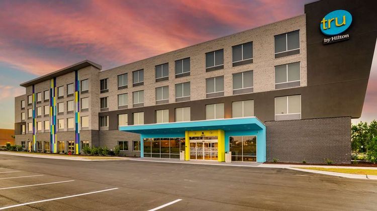 Tru by Hilton Leland Wilmington Exterior