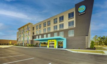 Tru by Hilton Leland Wilmington