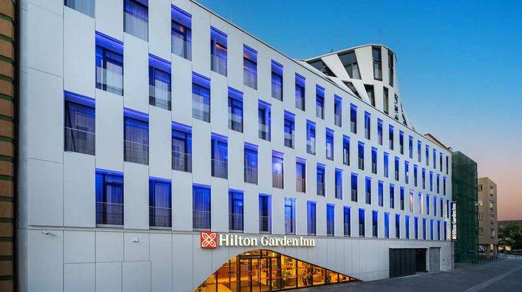 Hilton Garden Inn Debrecen City Center Exterior