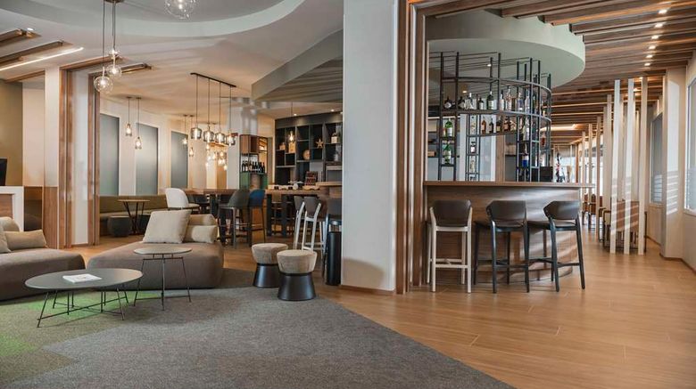 <b>Hilton Garden Inn Padova City Centre Lobby</b>. Images powered by <a href="https://iceportal.shijigroup.com/" title="IcePortal" target="_blank">IcePortal</a>.
