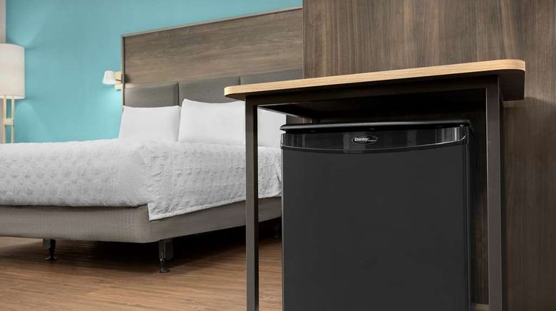 <b>Tru by Hilton Jacksonville West I 295 Room</b>. Images powered by <a href="https://iceportal.shijigroup.com/" title="IcePortal" target="_blank">IcePortal</a>.