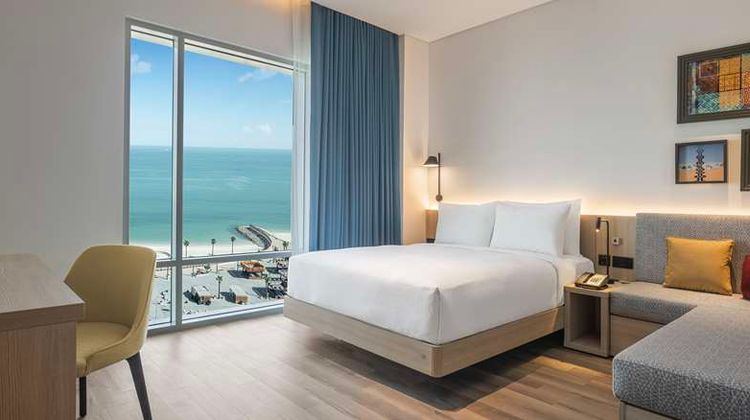 Hampton by Hilton Kuwait Salmiya Room