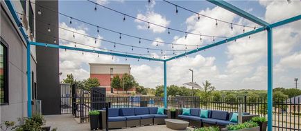 Tru by Hilton McKinney Exterior