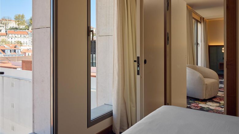 <b>DUO Hotel Lisbon Curio Collection Hilton Room</b>. Images powered by <a href="https://iceportal.shijigroup.com/" title="IcePortal" target="_blank">IcePortal</a>.