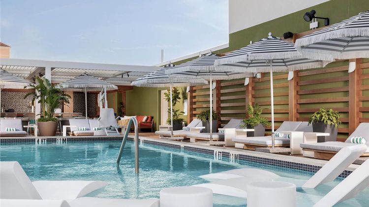 Hiatus Clearwater Beach-Curio Collection Pool