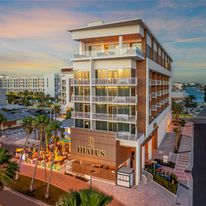 Hiatus Clearwater Beach-Curio Collection