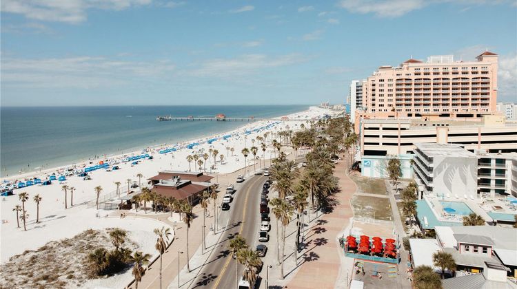 Hiatus Clearwater Beach-Curio Collection Beach
