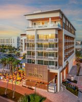 Hiatus Clearwater Beach-Curio Collection