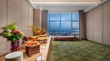<b>Hilton Garden Inn Kunming Railway Station South Restaurant</b>. Images powered by <a href="https://iceportal.shijigroup.com/" title="IcePortal" target="_blank">IcePortal</a>.
