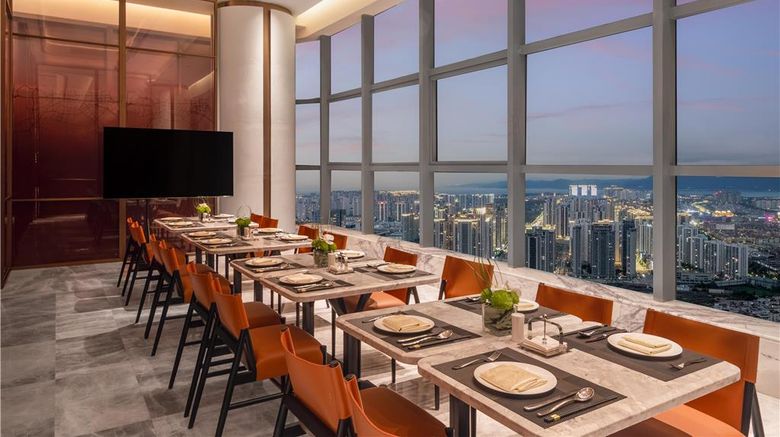 <b>Hilton Garden Inn Kunming Railway Station South Restaurant</b>. Images powered by <a href="https://iceportal.shijigroup.com/" title="IcePortal" target="_blank">IcePortal</a>.