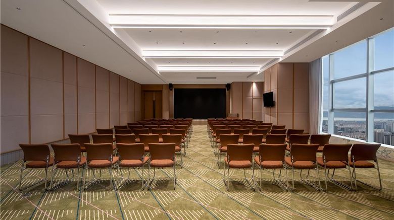 <b>Hilton Garden Inn Kunming Railway Station South Meeting</b>. Images powered by <a href="https://iceportal.shijigroup.com/" title="IcePortal" target="_blank">IcePortal</a>.