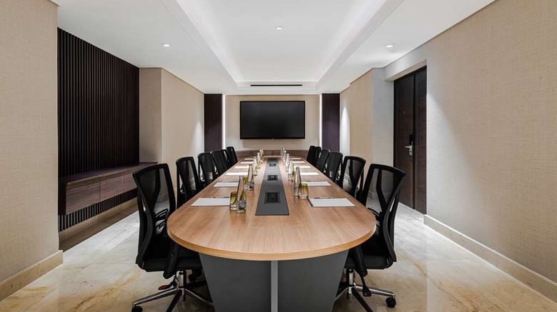<b>DoubleTree by Hilton Amman Meeting</b>. Images powered by <a href="https://iceportal.shijigroup.com/" title="IcePortal" target="_blank">IcePortal</a>.